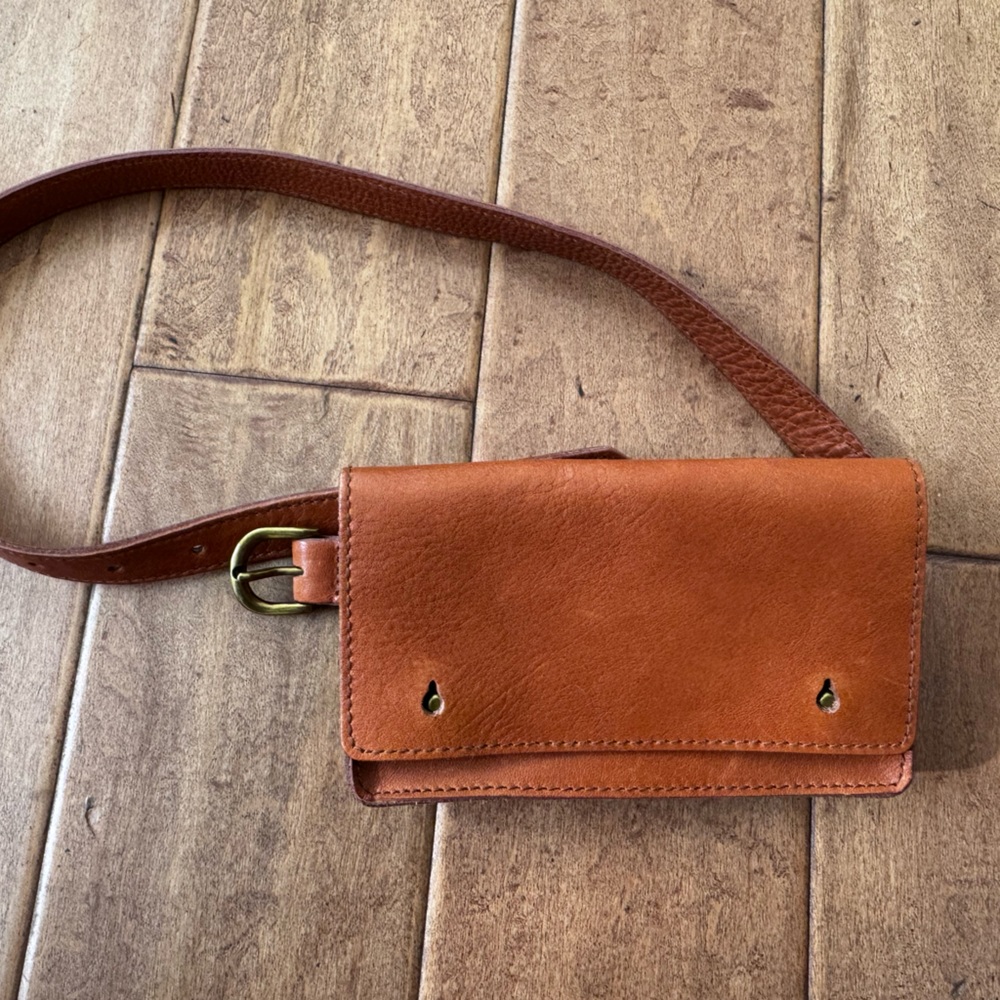 Petite Madewell Belt Bag